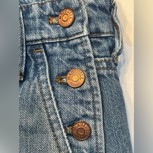 Madewell Adirondack Short Overalls in Denville Wash - Picture 6 of 6